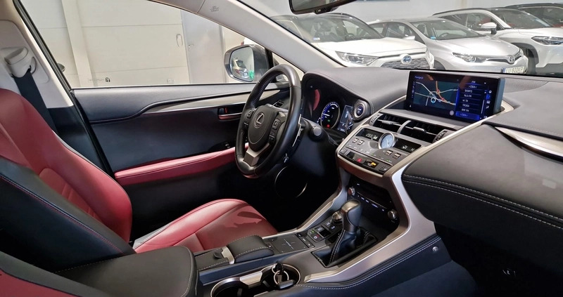 Lexus NX cena 185500 przebieg: 30557, rok produkcji 2020 z Tarnów małe 277